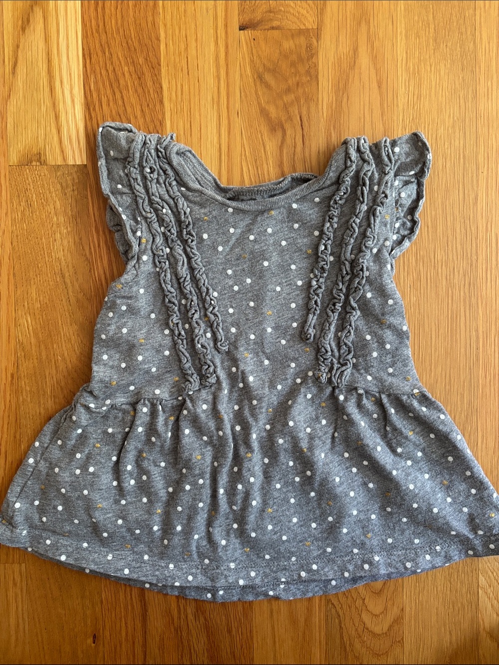 2T Carter’s Polka Dot Flutter Sleeve Top